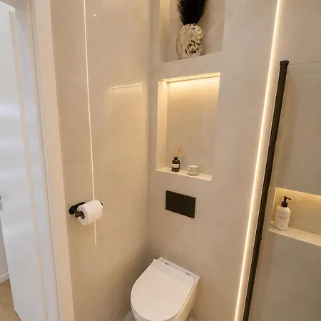 Vibe S37 Modern & Garden セーケシュフェヘールヴァール